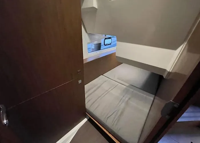 Botel Bella Storia Ii Menton